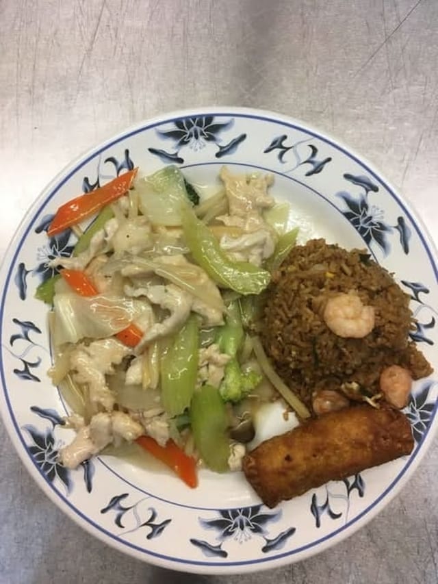 301. Moo Goo Gai Pan.
